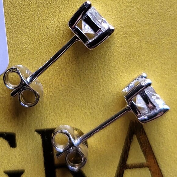 1 CARAT TOTAL WEIGHT CERTIFIED MOISSANITE EARRINGS NWT - Picture 6 of 8